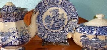 Antiques - Porcelain and Pottery