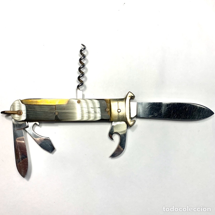 Equipamiento militar: navaja multiusos