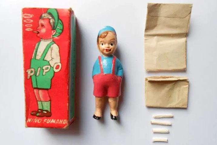 Pipo, mu&ntilde;eco que fuma