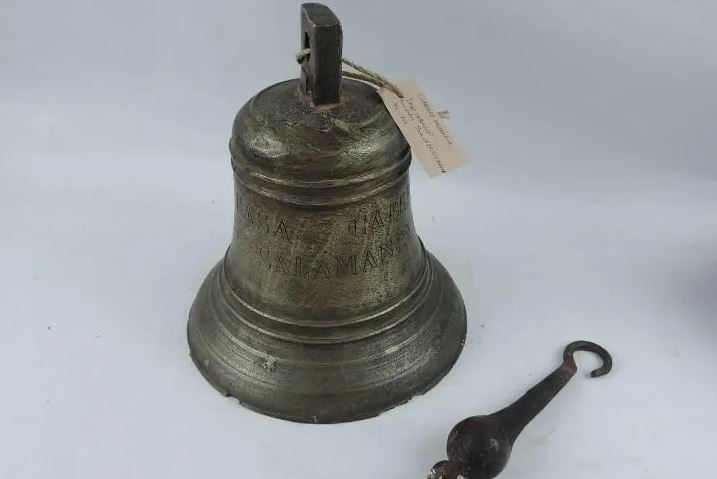 Campana antigua