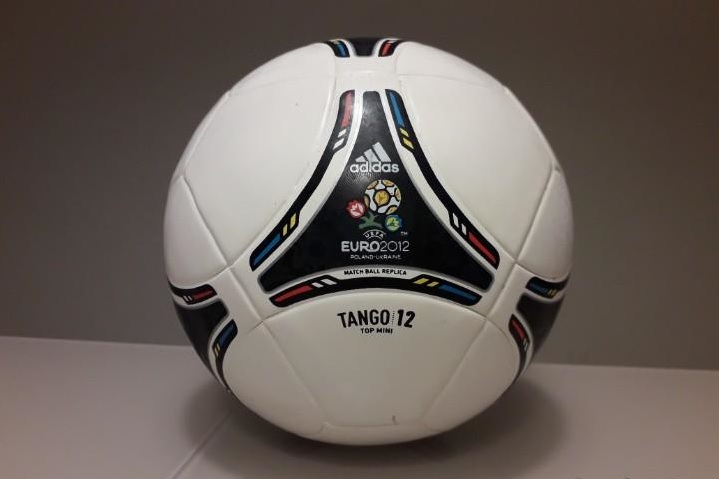 Bal&oacute;n de la Eurocopa 2012, celebrada en Polonia.