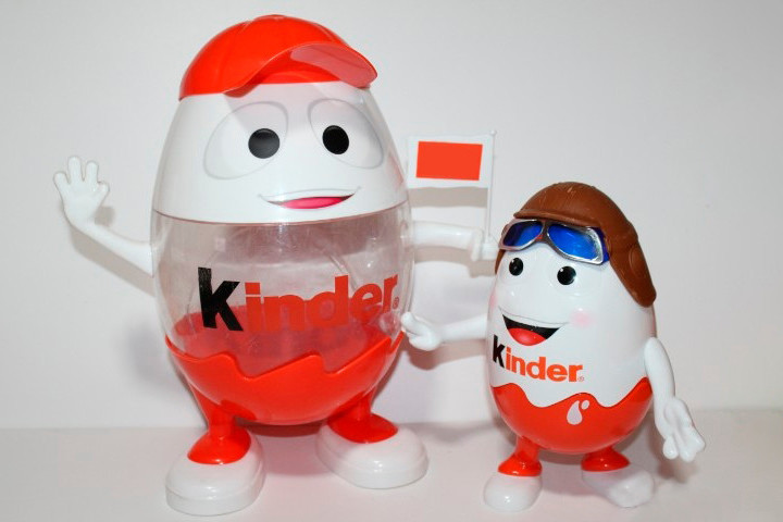 Huevo Kinder expositor.
