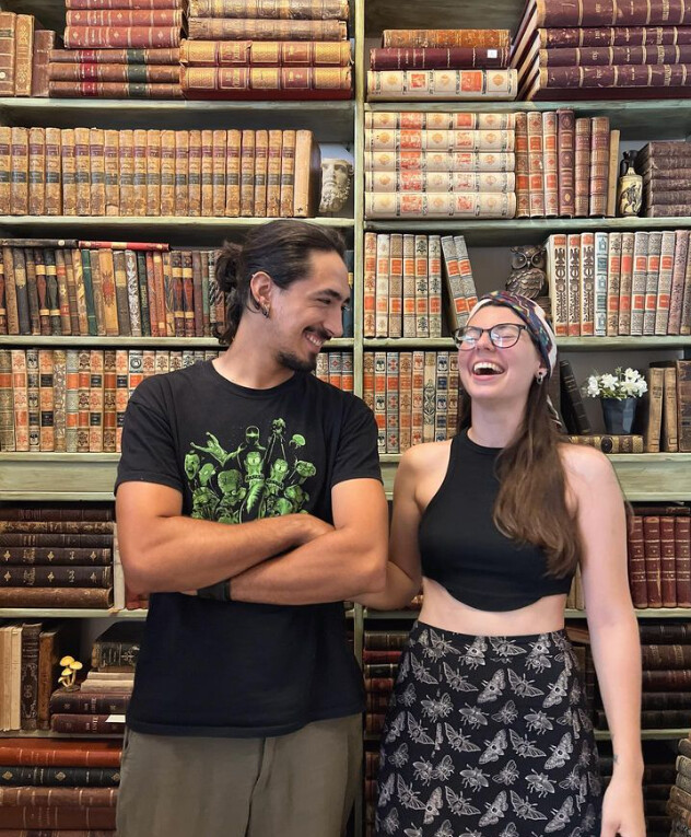 Erik y Sara. Antigularia