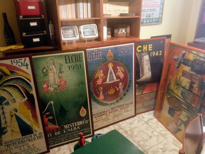 Carteles históricos MIsterio de Elche