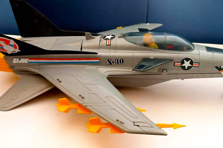 Avi&oacute;n GI Joe, figura de acci&oacute;n.