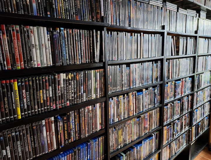 Más de 8.000 películas en diferentes formatos de Luis Martínez Vallés