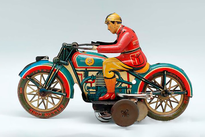 Moto de hojalata