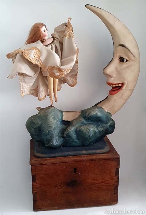 Antigua muñeca autómata bailarina con luna
