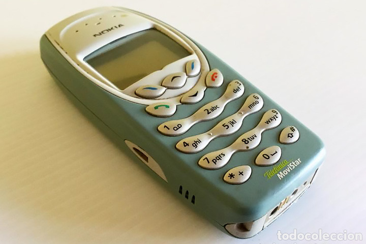 Teléfono Nokia antiguo