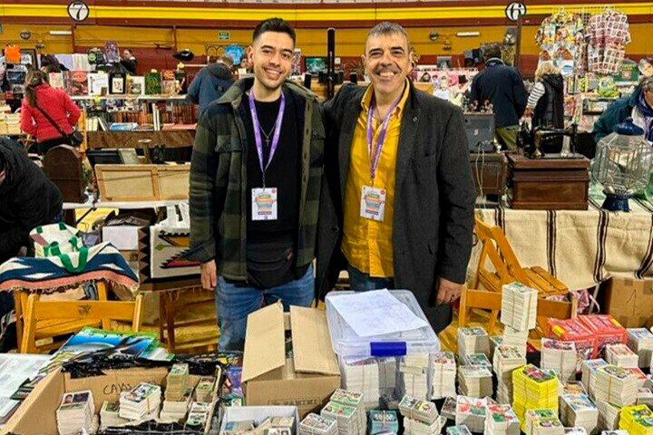 Daniel Sánchez Chokero con su padre en la Feria de Coleccionismo de Atarfe