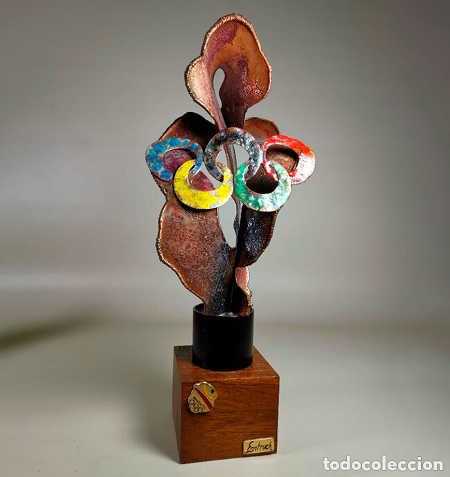 Escultura de los Juegos Olímpicos de Barcelona de 1992 firmada por Estruch.