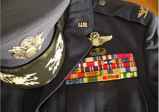 Medallas militares y civiles