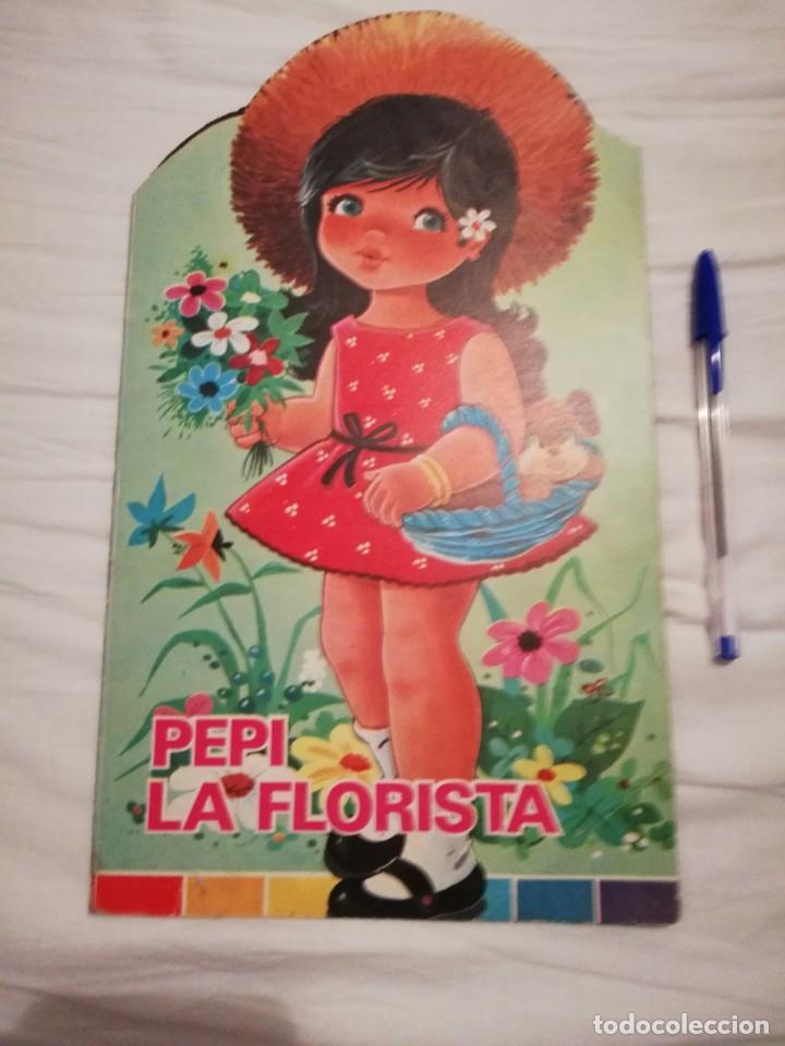 Tebeos: CUENTO L A FLORISTA TROQUELADO DE 1969 - Foto 1