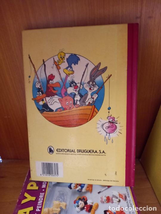 Tebeos: bugs bunny y su panda - IEB bruguera - Foto 2