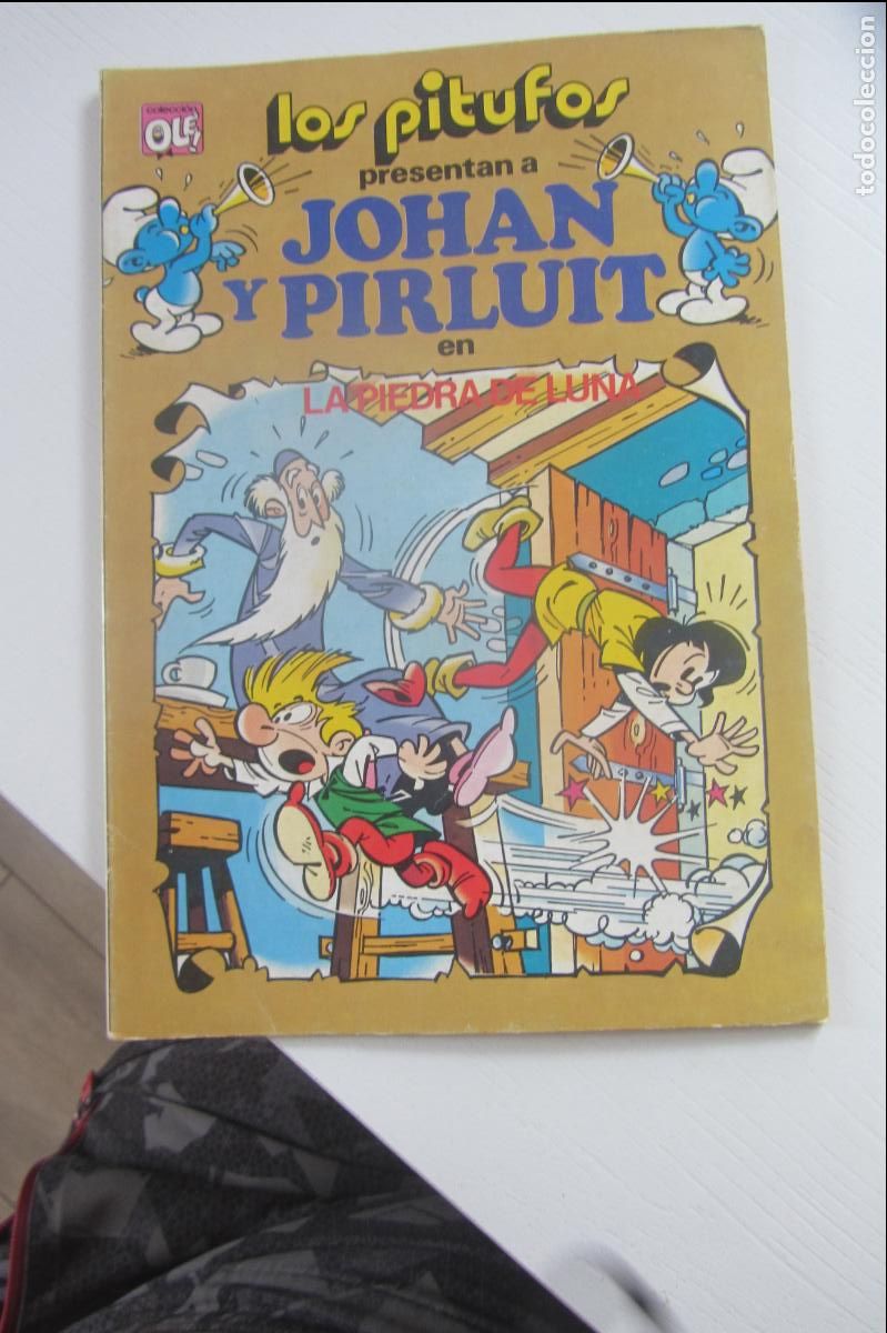 Tebeos: COLECCION OLE LOS PITUFOS N&ordm; 17 -LA PIEDRA DE LUNA JOHAN Y PIRLUIT BRUGUERA arx70