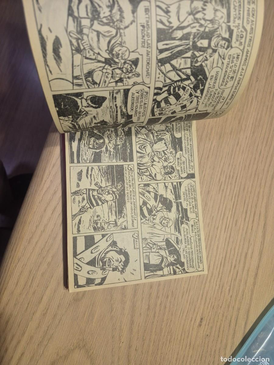 Tebeos: Libro con c&oacute;mics del capit&aacute;n Trueno - Foto 3