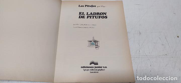 Tebeos: los pitufos ediciones junior 4 tomos 3 en catalan y uno en castellano - Foto 7
