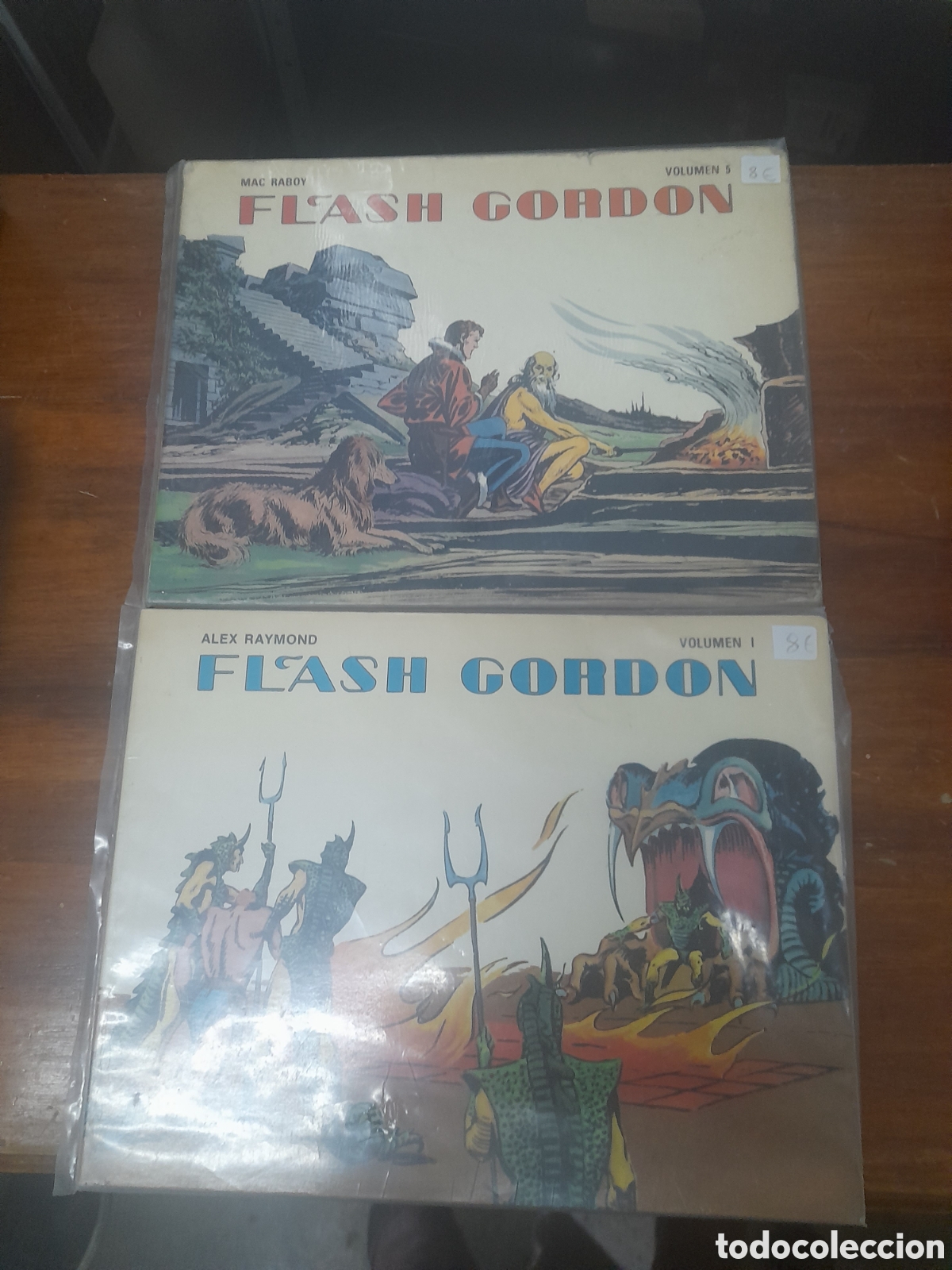 Tebeos: Flash Gordon Volumen 1 y 5 - Foto 1