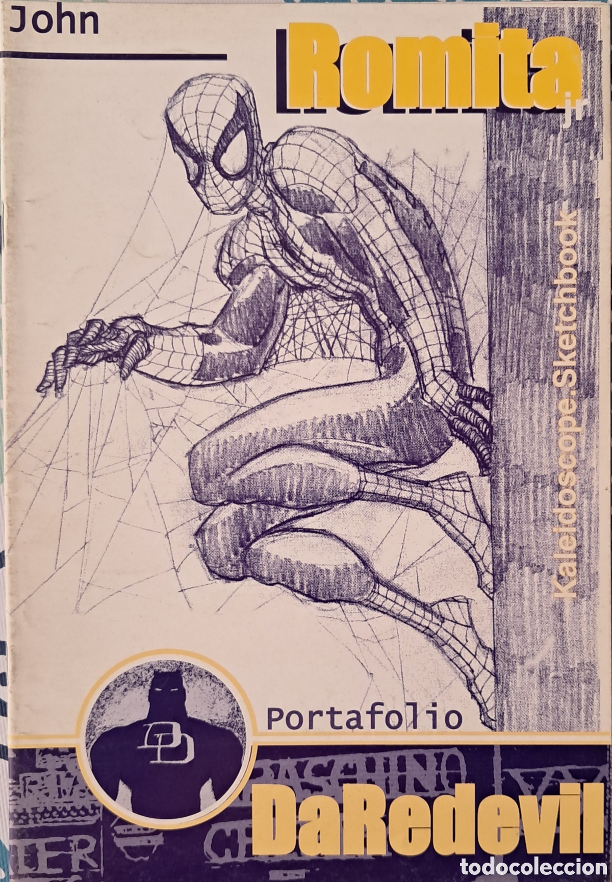 Tebeos: portafolio o sketchbook que presenta bocetos e ilustraciones de arte de John Romita.
