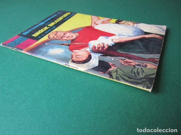 Tebeos: BRICK BRADFORD (1966, DOLAR) 8 &middot; 1966 &middot; ACCI&Oacute;N CAOS - Foto 3