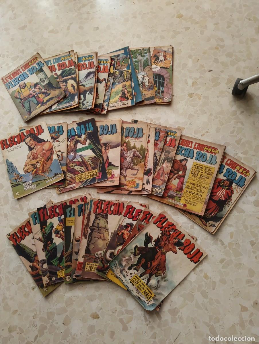 Tebeos: LOTE DE 47 REVISTAS MAGA COMIC FLECHA ROJA CON SUS CROMOS Y RECORTABLES - A&Ntilde;OS 50