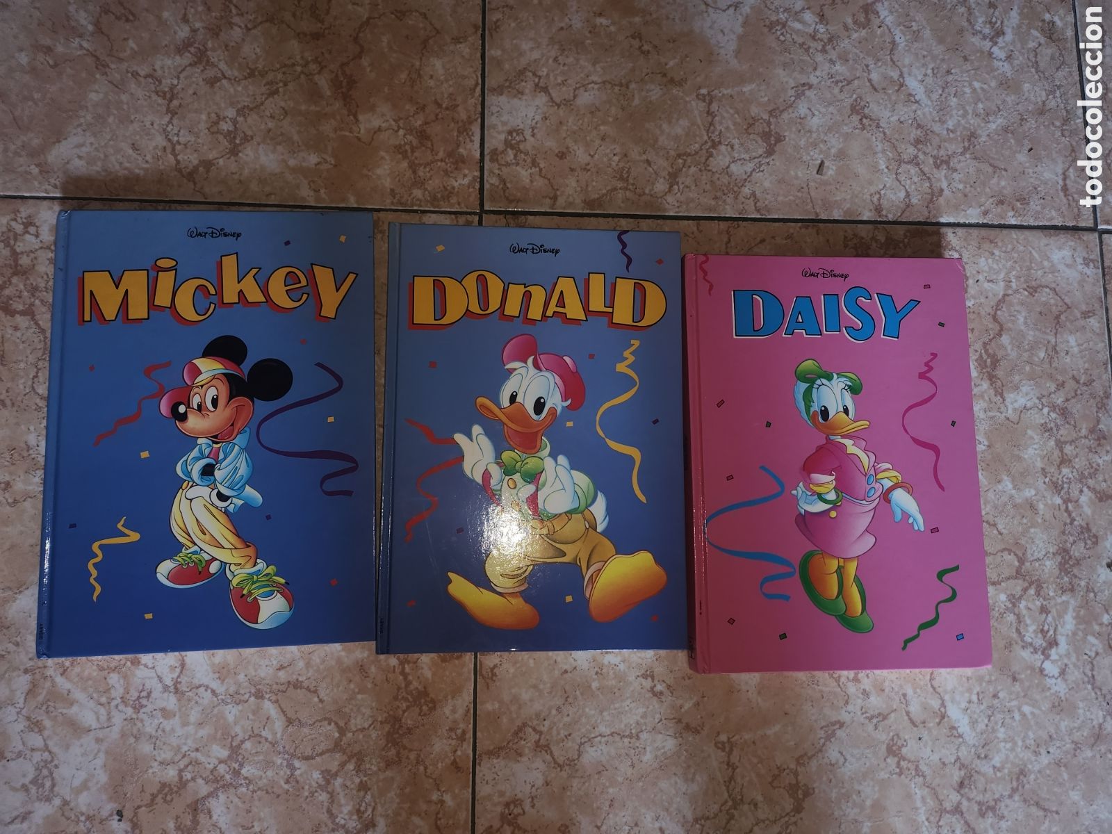 Tebeos: COLECCI&Oacute;N LIBROS PERSONAJES DISNEY: DONALD,DAISY, MICKEY , primavera