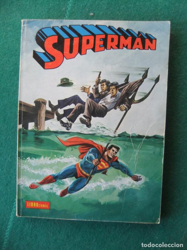 Tebeos: SUPERMAN LIBRO COMIC TOMO X NOVARO - Foto 1