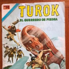 Tebeos: TUROK - Nº 69. NOVARO - 1974. EL GUERRERO DE PIEDRA