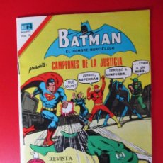 Tebeos: BATMAN (1954, ER / NOVARO) 886 · 4-IX-1977 · CAMPEONES DE LA JUSTICIA