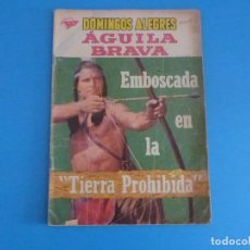 Tebeos: COMIC DOMINGOS ALEGRES AGUILA BRAVA EMBOSCADA EN LA TIERRA PROHIBIDA Nº 273 AÑO 1959 DE NOVARO