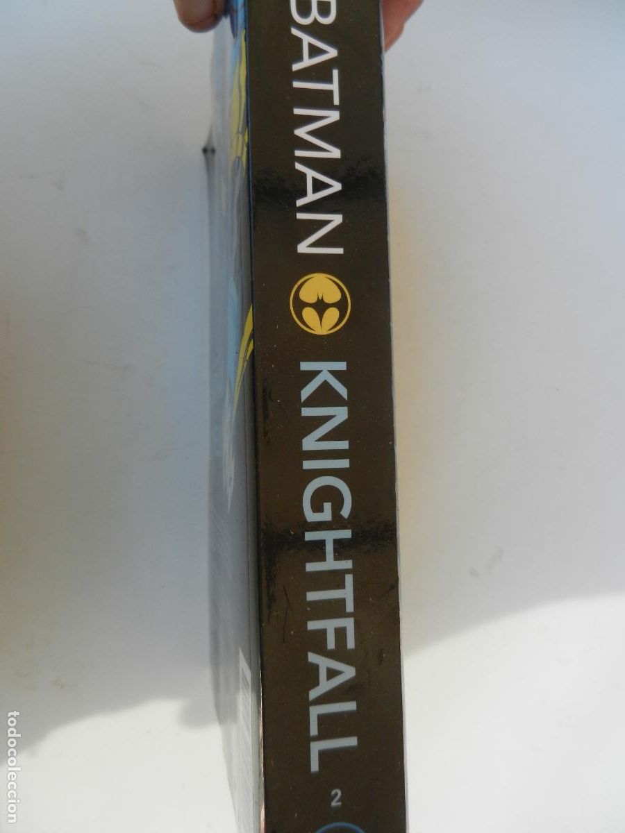 Tebeos: BATMAN KNIGHTFALL - VOLUMEN TWO - KNIGHTQUEST - DC COMICS 2012 - VERSI&Oacute;N EN INGL&Eacute;S. - Foto 3
