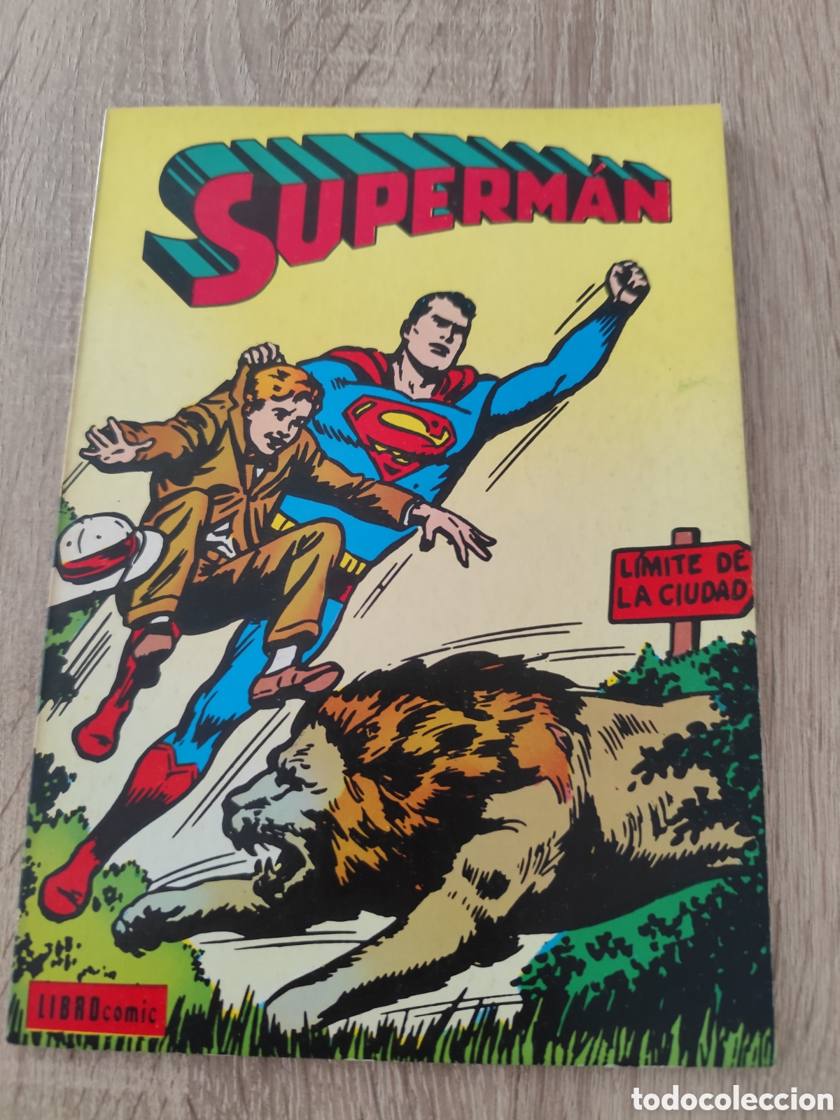 Tebeos: Superman libro comic de novaro tomo XVII - Foto 1