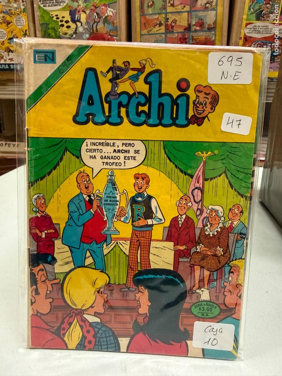 Tebeos: ARCHI EDITORIAL NOVARO SERIE AGUILA NUMERO 695