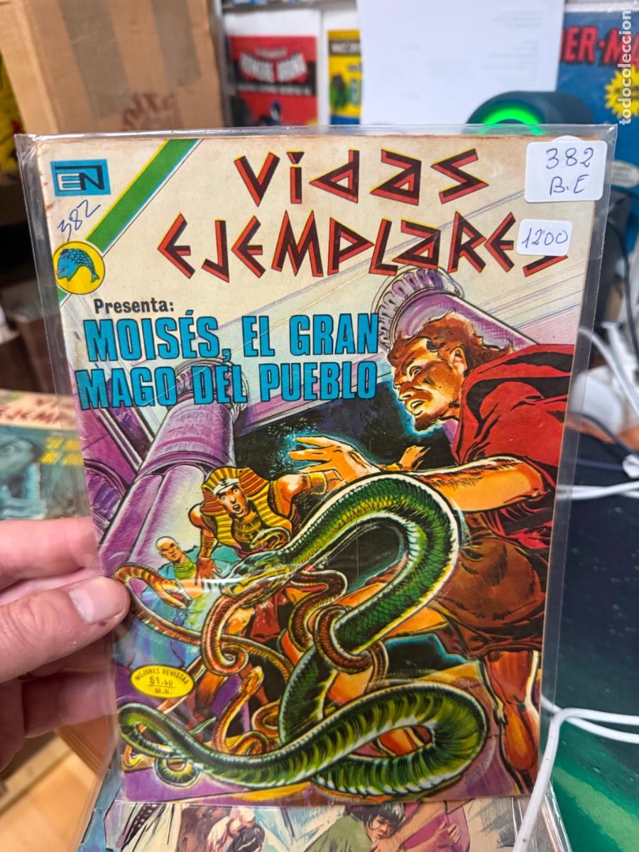Comics: VIDAS EJEMPLARES EDITORIAL NOVARO NUMERO 382