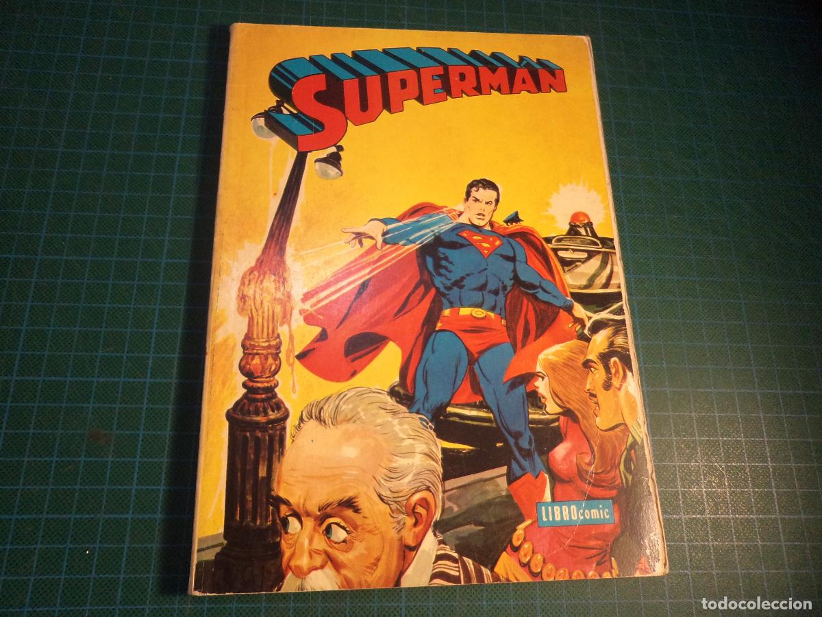 Tebeos: Superman Librocomic. Tomo II. Novaro. Portada medio despegada del lomo