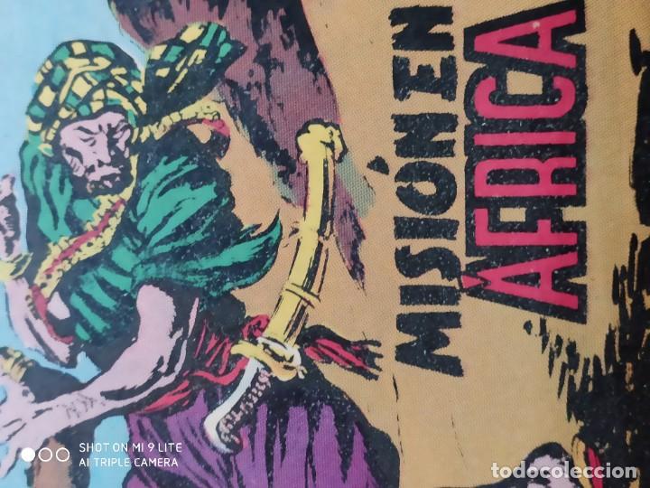 Tebeos: COMIC JEQUE BLANCO, MISION EN &Aacute;FRICA, EN EL INTERIOR CUPON ESTUCHE - Foto 4