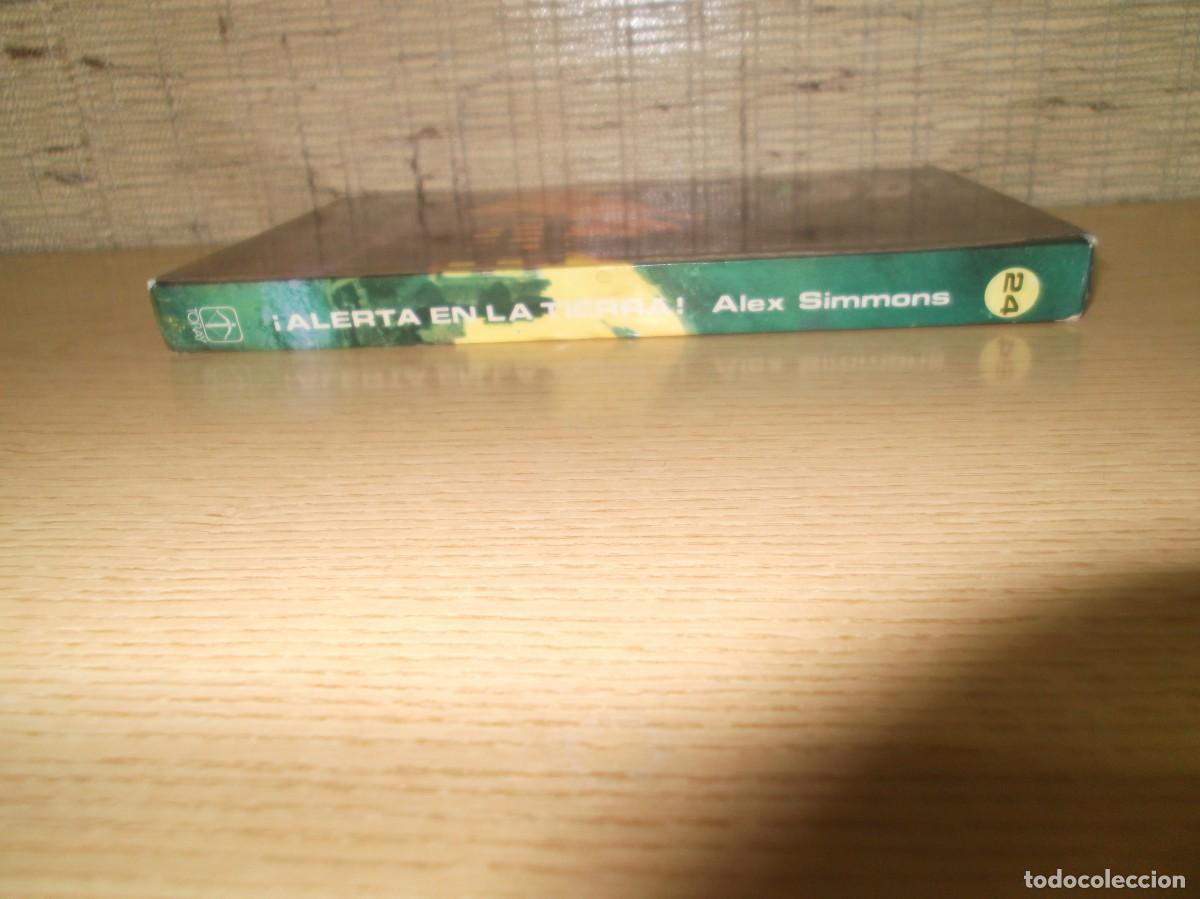 Tebeos: &iexcl;Alerta en la tierra! de Alex Simmons. Ediciones Toray 1978 - Foto 3
