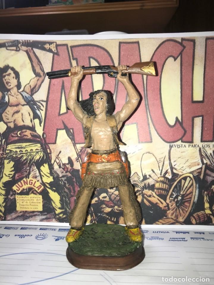Tebeos: Figura APACHE - Foto 1
