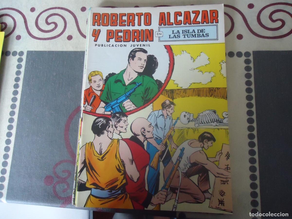 Tebeos: ROBERTO ALCAZAR, LA ISLA DE LAS TUMBAS