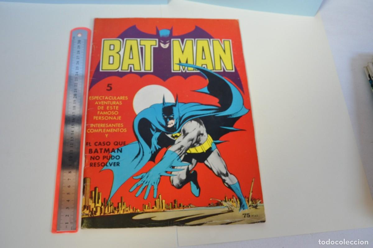 Tebeos: BATMAN - ALBUM GIGANTE- ED VALENCIANA - 1976 - COLOR- EN MUY BUEN ESTADO - REGALO ORIGINAL -