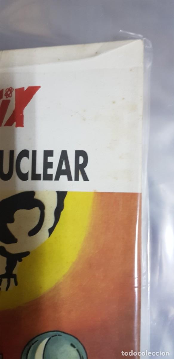 Tebeos: ASTERIX Y LAS NUCLEARES + ...Y LA CENTRAL NUCLEAR ( 2 VERSIONES del mismo comic ANTINUCLEARES ). - Foto 4