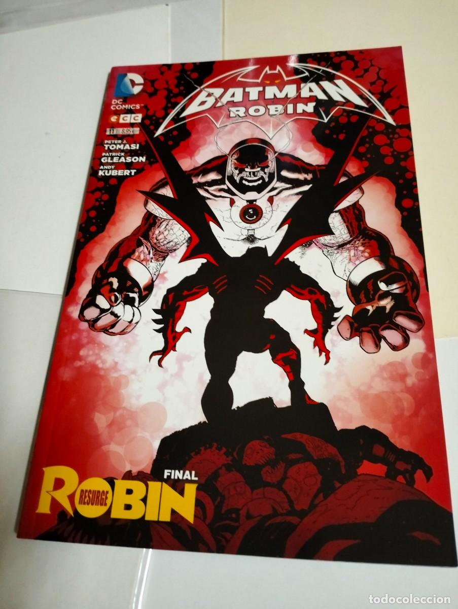 Tebeos: BATMAN Y ROBIN # 11 ...TOMO EN TAPA BLANDA DE ECC - Foto 1