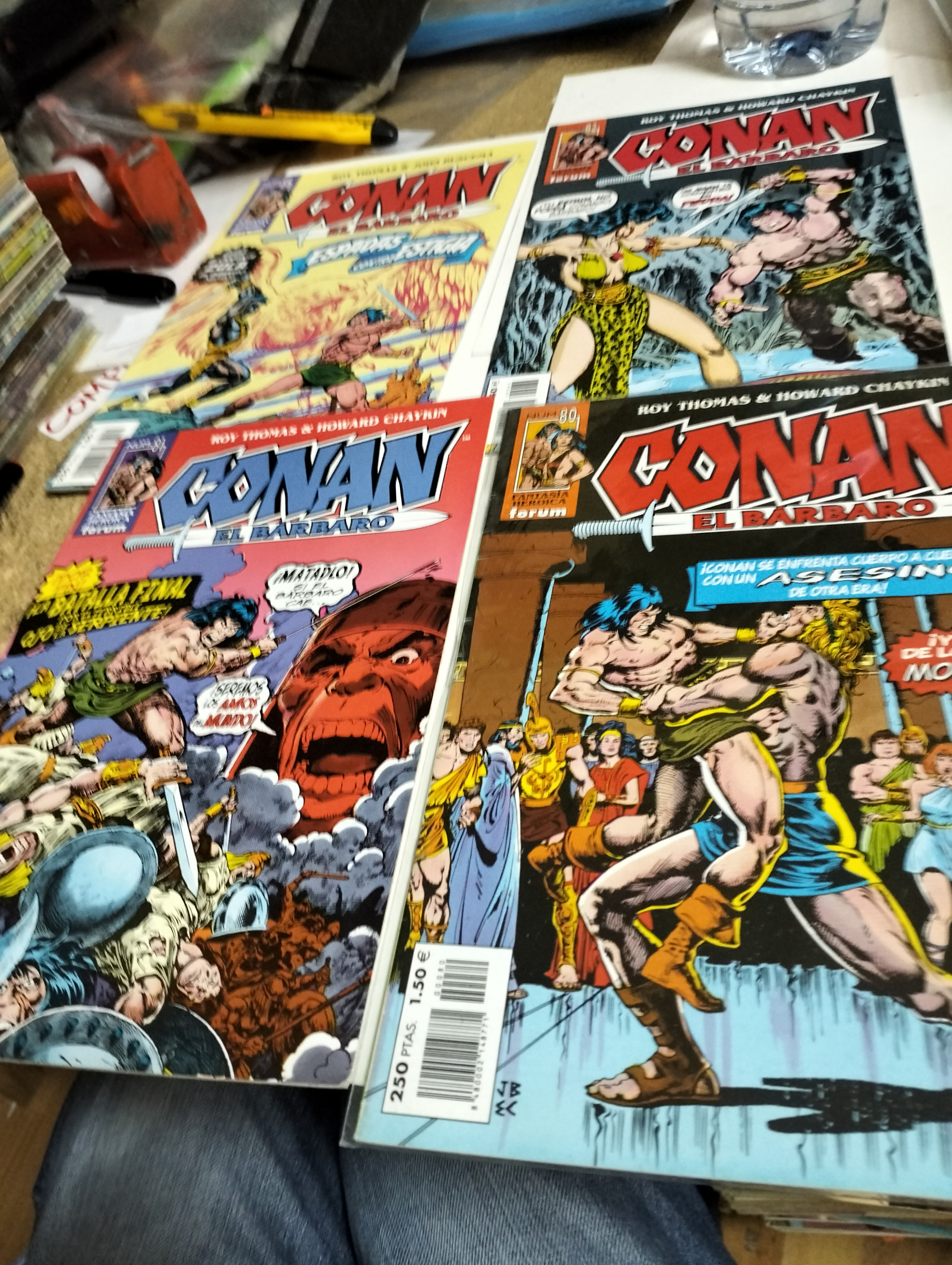 Tebeos: CONAN el B&Aacute;RBARO # 80, 81, 82, 85 ( LOTE 4 N&Uacute;MEROS) FORUM.