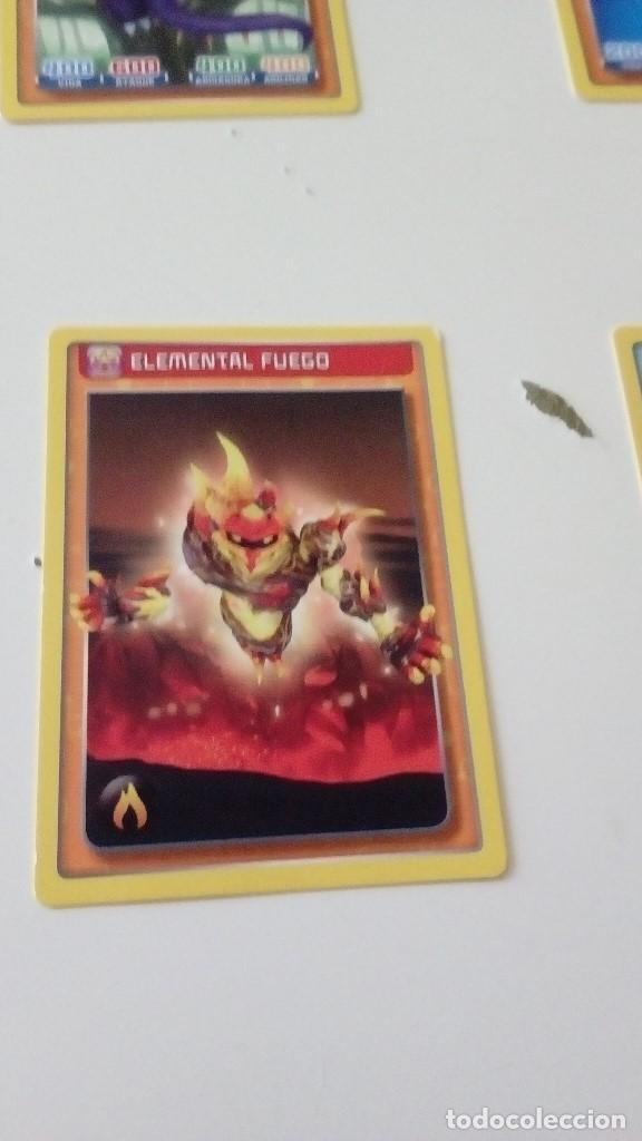 Trading cards: CAJ-23D32 CROMO FICHA PANINI INVIZIMALS ELEMENTAL FUEGO