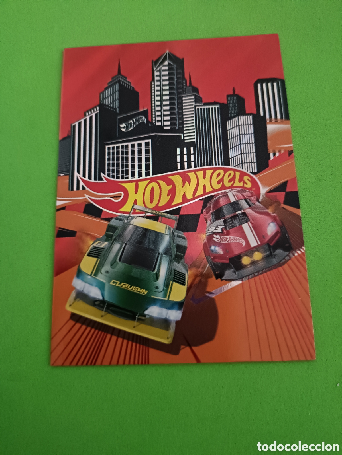 Trading Cards: 206 Panini Hotwheels Hot wheels On the road En la carretera 2025