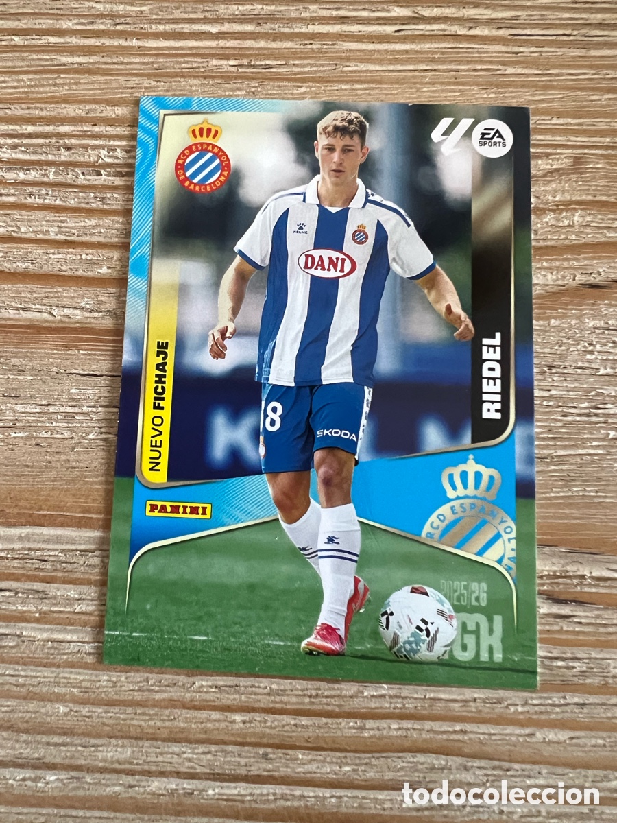 Trading cards: RIEDEL RCD ESPANYOL NUEVO FICHAJE 488 MEGACRACKS 2025-26 25-26 MGK PANINI