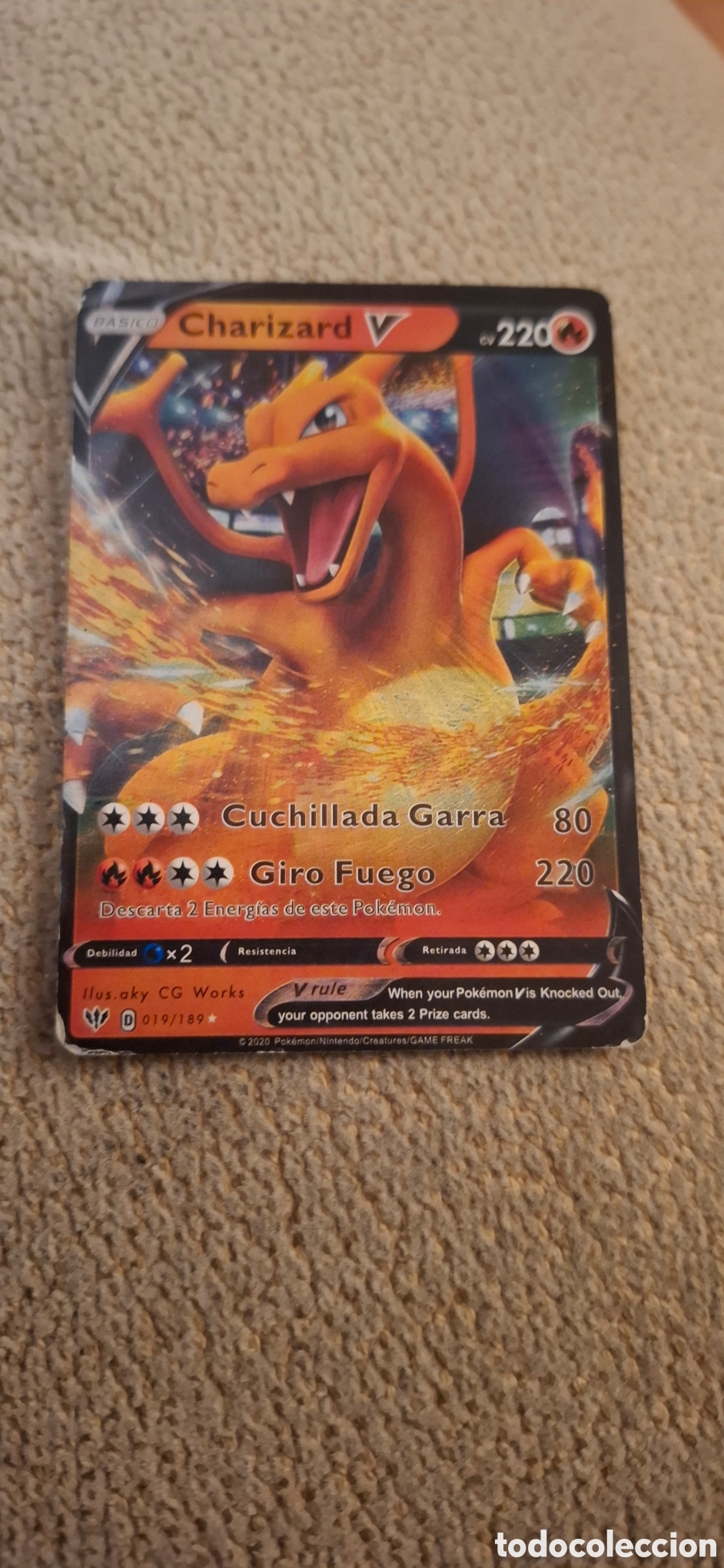 Trading Cards: CARTA POKEMON - CHARIZARD V - B&Aacute;SICO - PS 220