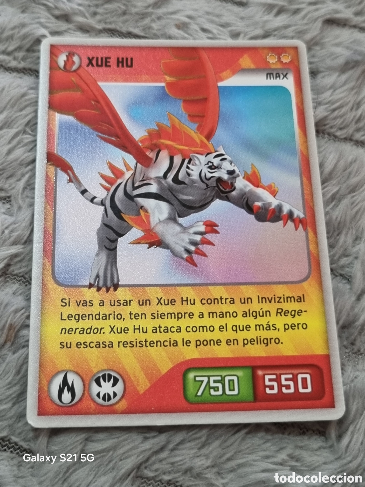 Trading Cards: 36 - XUE HU , INVIZIMALS DESAFIOS OCULTOS PANINI 2013