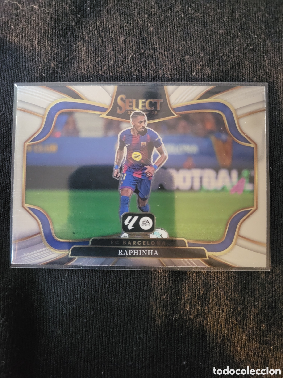 Trading Cards: 207 Raphinha [Field Level] / Panini Select La Liga 2025