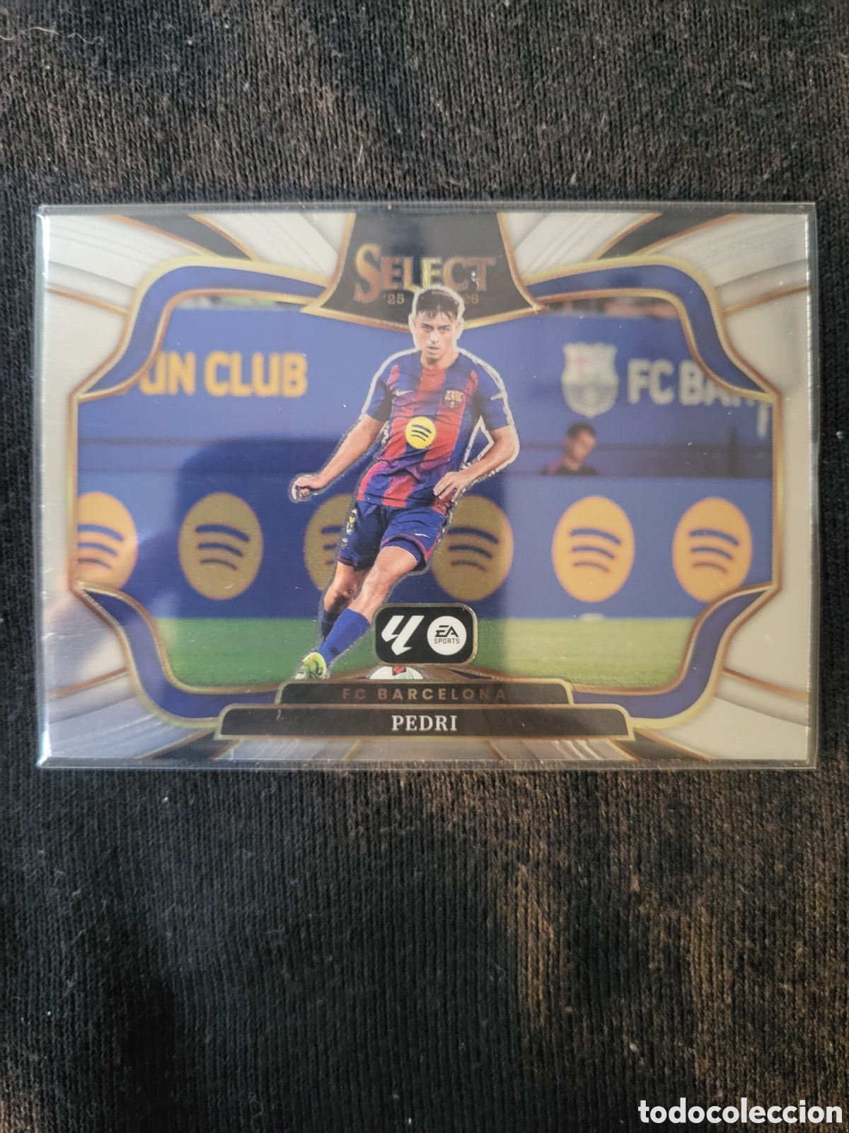 Trading Cards: 216 Pedri [Field Level] / Panini Select La Liga 2025